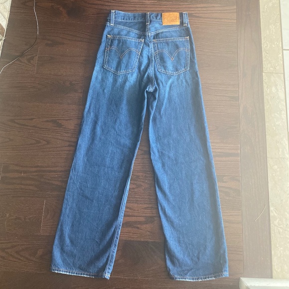 Levi's Blue Straight Leg Women's Pants - Picture 7 of 7